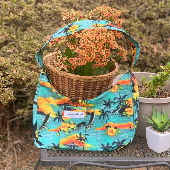 🌴Adorable soft beach palm tree small purse - Picture 8 of 8